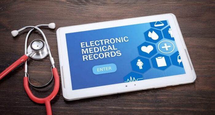 Best EMR/EHR System | Electronic Medical Record Systems - Smart Clinix